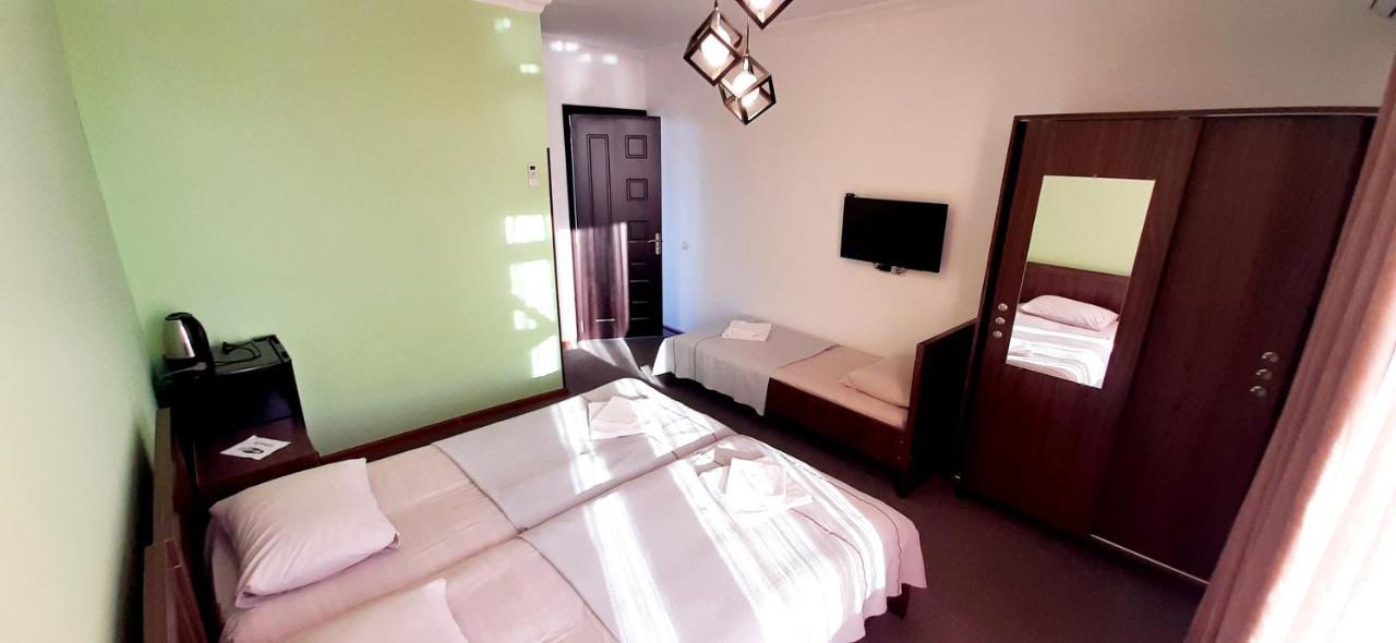 Tamazi Hotel Kobuleti ภายนอก รูปภาพ