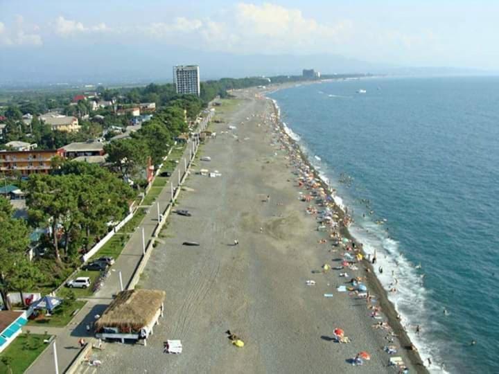 Tamazi Hotel Kobuleti ภายนอก รูปภาพ